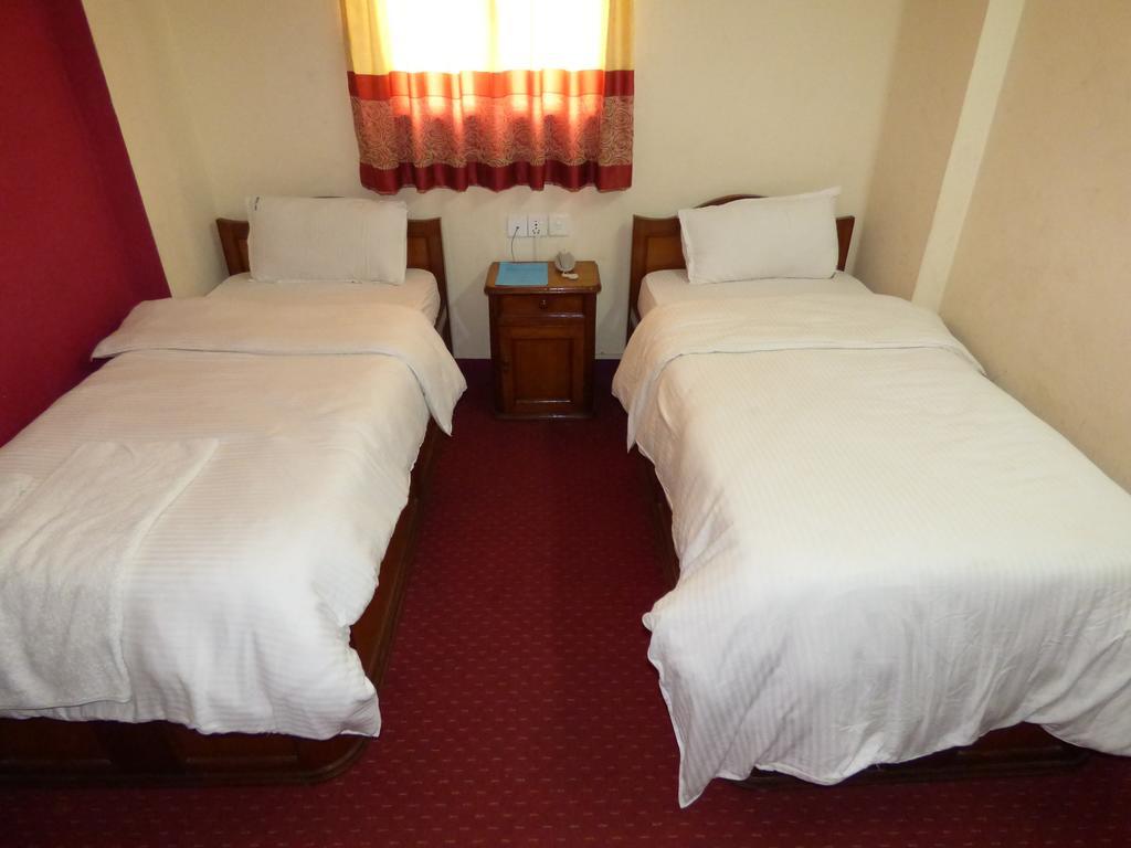 Hotel Api Κατμαντού Δωμάτιο φωτογραφία