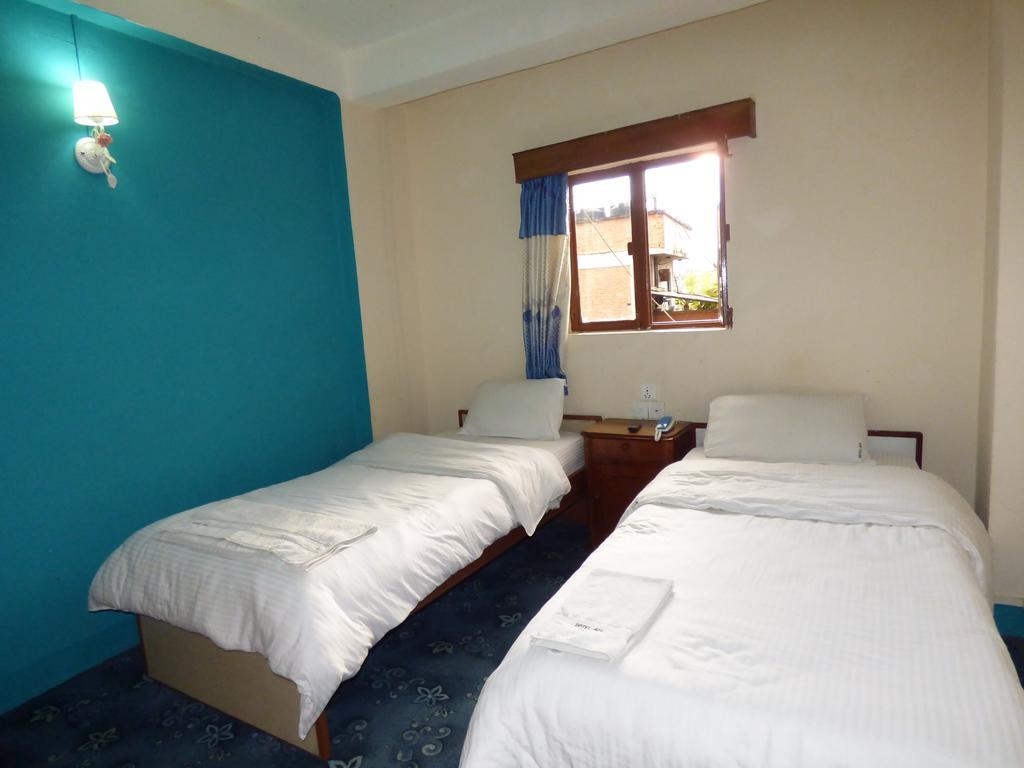 Hotel Api Κατμαντού Δωμάτιο φωτογραφία